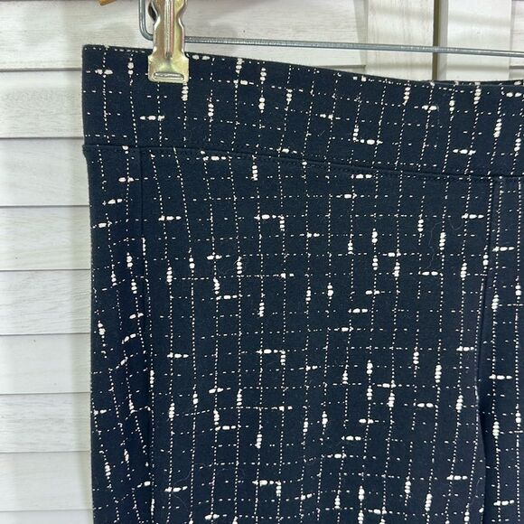 Old Navy Leggings Size Large Black & White - Picture 3 of 9